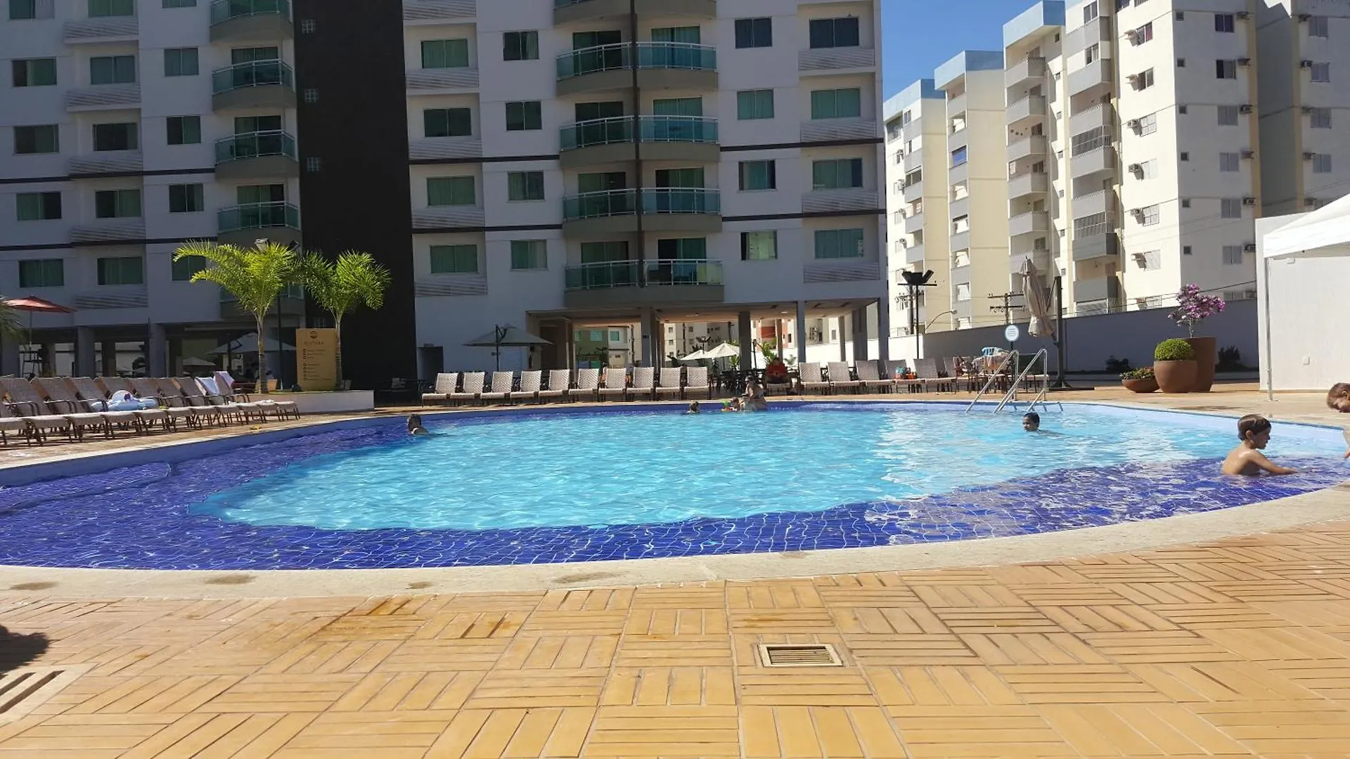 Riviera Park Hotel - Apto Luxo - Piscinas 24Horas Caldas Novas