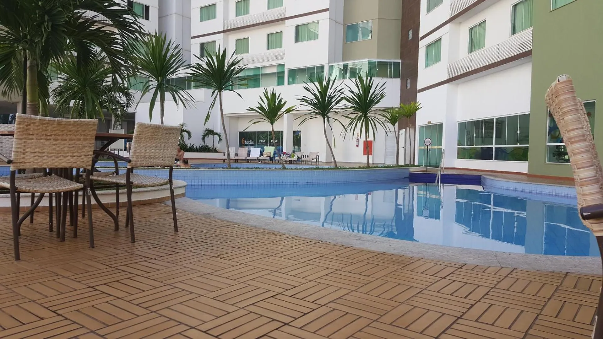 Riviera Park Hotel - Apto Luxo - Piscinas 24Horas Caldas Novas